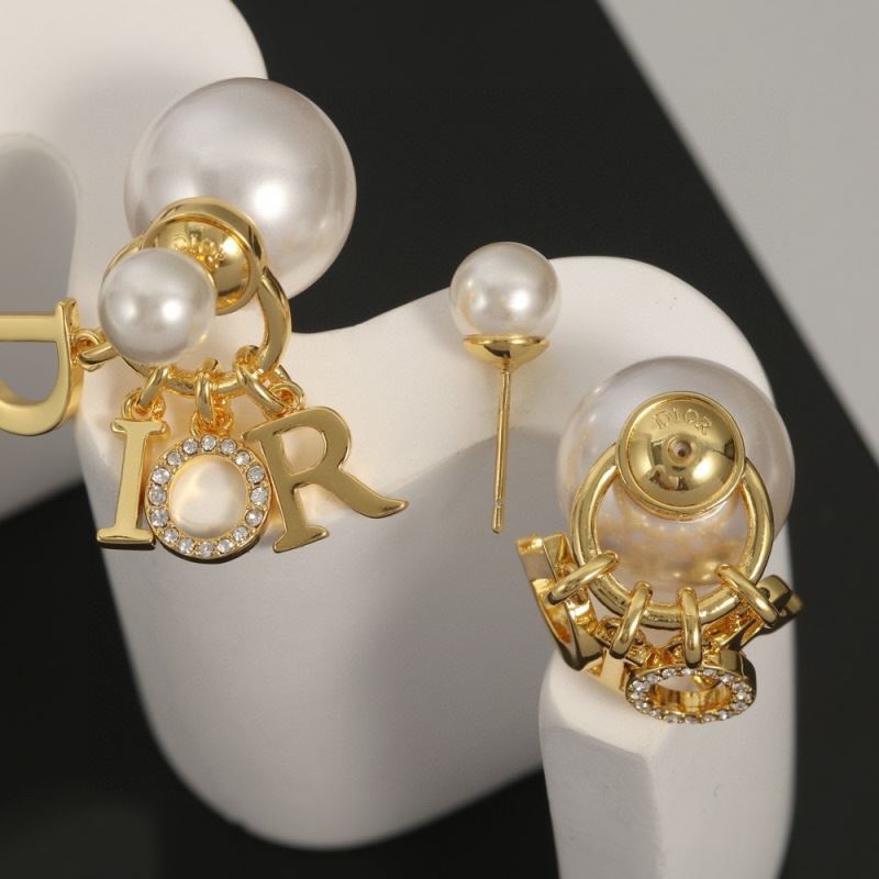 chr1st1an D10r earrings